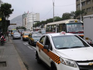 Ruch uliczny to jeden z większych problemów latynoskich miast