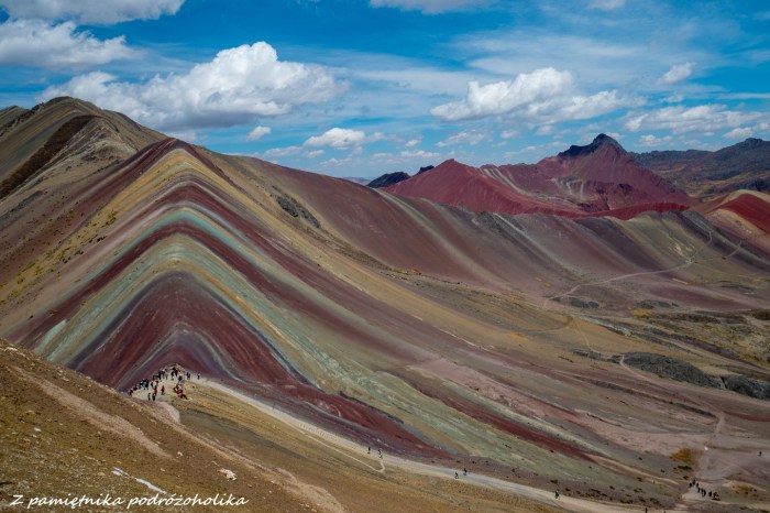 Tęczowa góra Peru 4